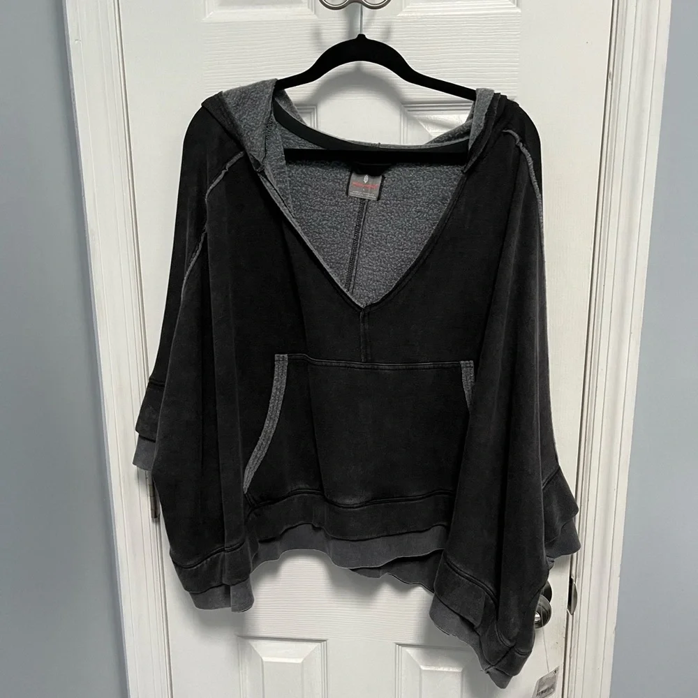 Free People Fp Movement Bonfire Oversized Hoodie Large Gray Black Sweatshirt NWT - Picture 4 of 16
